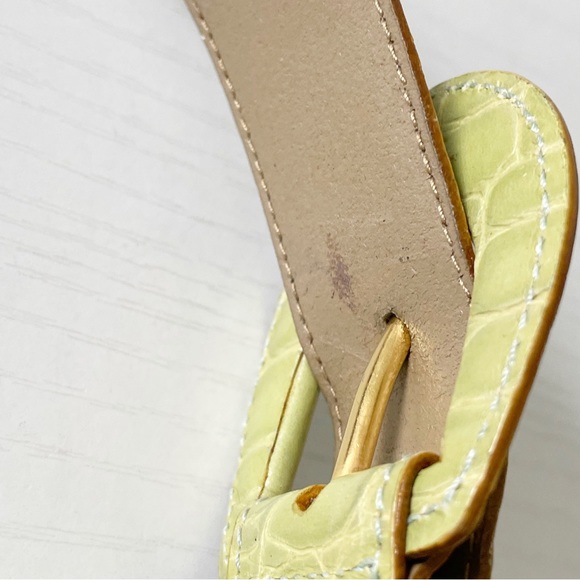 Salvatore Ferragamo lime green croc embossed leather tonal Gancini belt - Picture 7 of 11